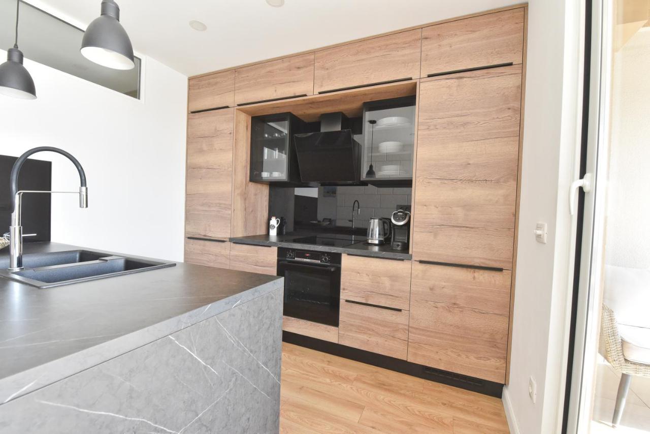 Michelle - Sights Within Easy Reach Apartament *